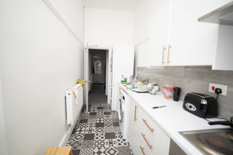 5 bedroom end of terrace house to rent, Stokes Croft, Bristol BS2
