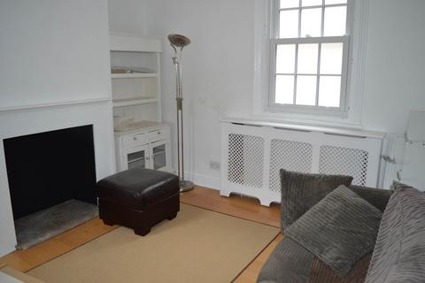 4 bedroom end of terrace house to rent, High Street, Hungerford