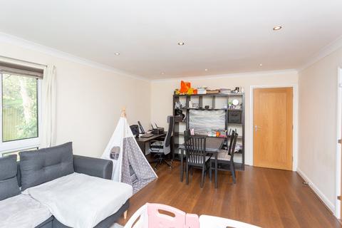 2 bedroom apartment to rent, Rickmansworth Road, Watford, Hertfordshire, WD18