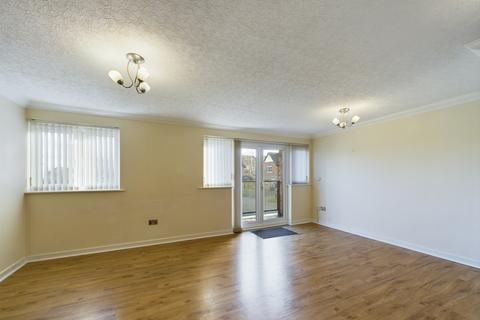 2 bedroom flat to rent, Pennine View Close, Carlisle, CA1