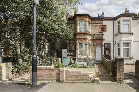 6 bedroom semi-detached house for sale, Upton Lane, London, E7