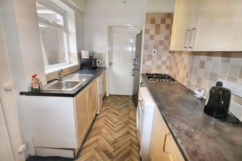 2 bedroom ground floor flat for sale, Rothbury Terrace, Heaton, Newcastle upon Tyne, Tyne and Wear, NE6 5DB