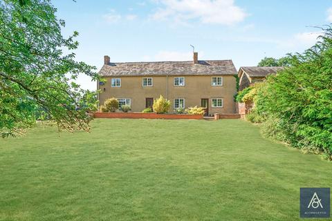 undefined, Kennel Cottages, Brackley NN13