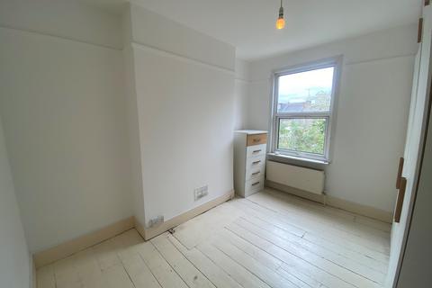 1 bedroom flat to rent, Waldegrave Road, N8