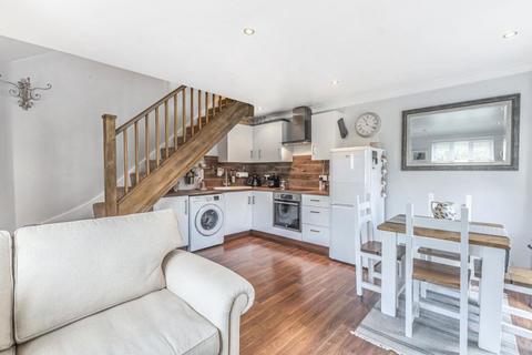 undefined, Devoil Close, Guildford GU4