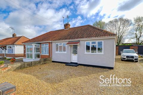 3 bedroom semi-detached bungalow for sale, Aerodrome Road, Norwich, NR7