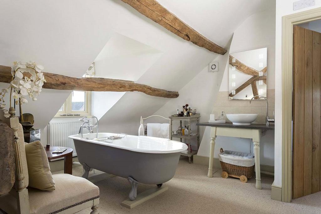 Ensuite Bath