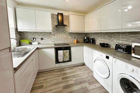1 bedroom apartment for sale, Wellbank, Lowther Road, Prestwich, Manchester M25