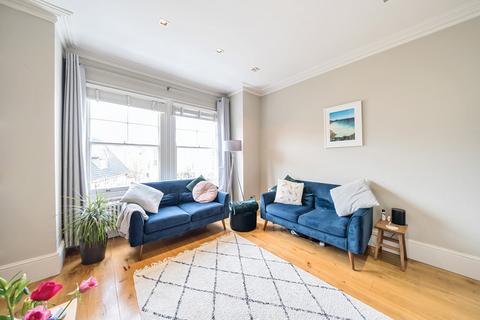 2 bedroom apartment for sale, Liberty Street, London