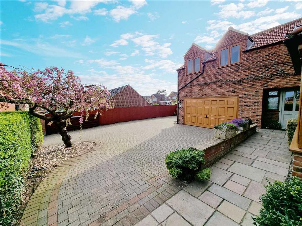 Driveway: