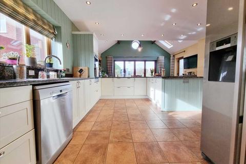 10 West View, Ancaster, Grantham, NG32 3RE