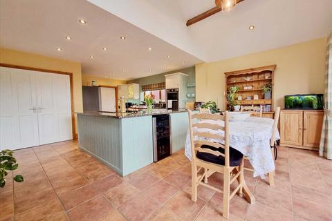 10 West View, Ancaster, Grantham, NG32 3RE