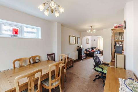 32 Greystoke Road, Cambridge, CB1 8DS
