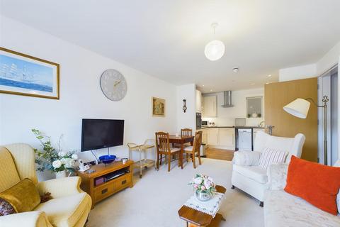 2 bedroom apartment for sale, Chester CH2