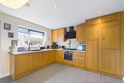 3 bedroom semi-detached house for sale, Noble Close, Chester CH4