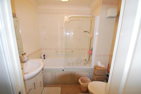 1 bedroom apartment for sale, Chapelfields, Frodsham WA6