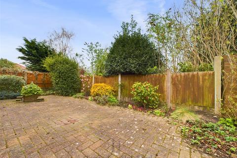 2 bedroom bungalow for sale, Bickerton Avenue, Cheshire WA6