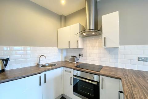 1 bedroom flat to rent, Cathcart Road, Glasgow G42