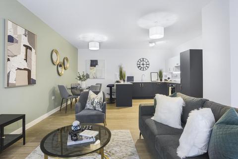 2 bedroom flat to rent, Station Avenue, Walton-on-Thames, Surrey, KT12