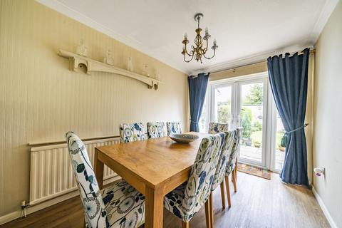 3 bedroom semi-detached house for sale, Weydon Lane, Farnham, Surrey, GU9