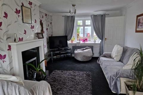 4 bedroom property to rent, BUTTERMERE DRIVE, Dalton In Furness