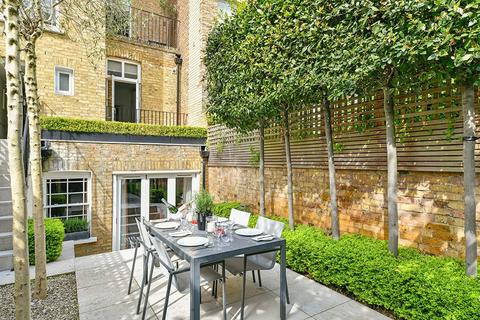 4 bedroom terraced house for sale, Halsey Street, London