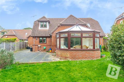 2 Bonnett Mews, Hornchurch, RM11 1SQ