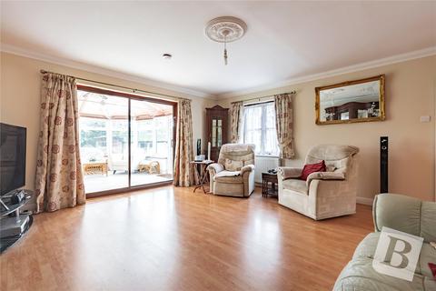 2 Bonnett Mews, Hornchurch, RM11 1SQ