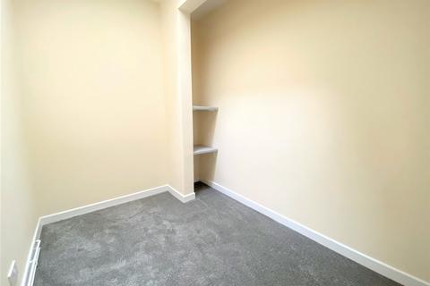 2 bedroom apartment to rent, Gorsehill, Swindon SN2