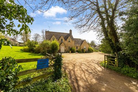4 bedroom detached house to rent, Siddington, Cirencester, Gloucestershire, GL7