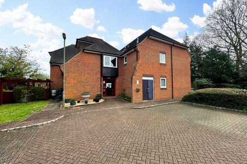 1 bedroom retirement property for sale, Appley Drive, Camberley