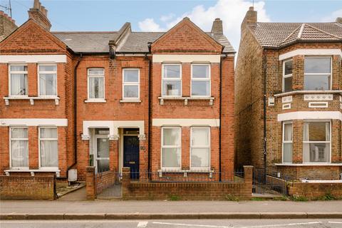 3 bedroom semi-detached house for sale - Hawks Road, Kingston upon Thames, KT1