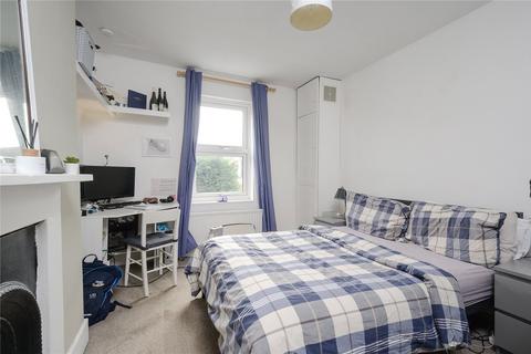 12 Hawks Road, Kingston Upon Thames, KT1 3EG