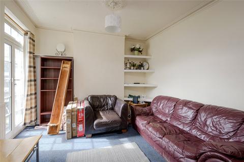 12 Hawks Road, Kingston Upon Thames, KT1 3EG