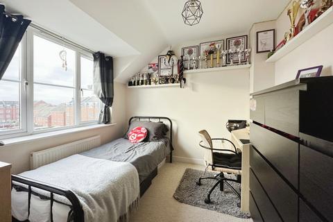 2 bedroom flat to rent, Rylands Drive, Warrington, Cheshire, WA2