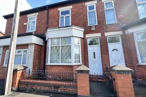3 bedroom terraced house to rent, Bank Street, Manchester, M11