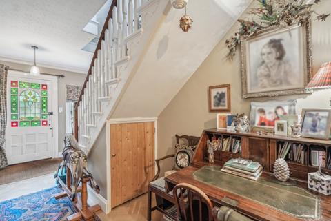 Lychgate House, 34 Austenway, Chalfont St Peter, Gerrards Cross, SL9 8NW