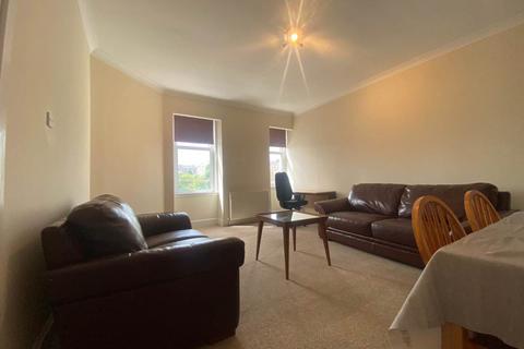 2 bedroom flat to rent, 27G Milnbank Road, ,