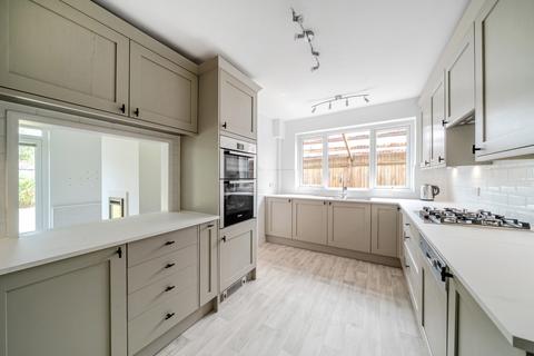 undefined, Milton Court, Ickenham, Uxbridge