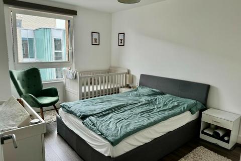 1 bedroom apartment to rent, Yeoman Street, London SE8