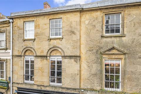 9 Market Square, Crewkerne, TA18 7LE