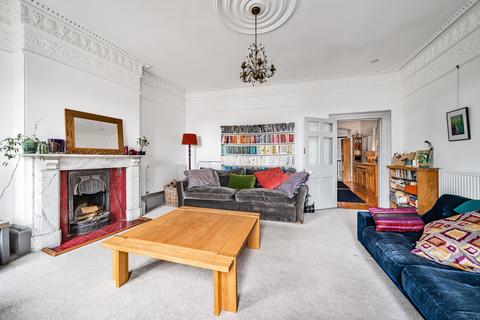 9 Market Square, Crewkerne, TA18 7LE