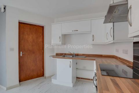 1 bedroom apartment to rent, High Street, Soham