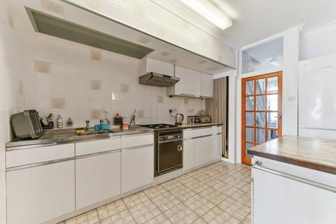 4 bedroom end of terrace house for sale, Langdale Road, Thornton Heath, CR7