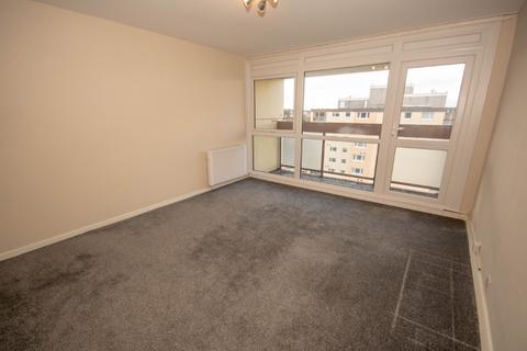 undefined, Ravenscraig, Kirkcaldy, KY1