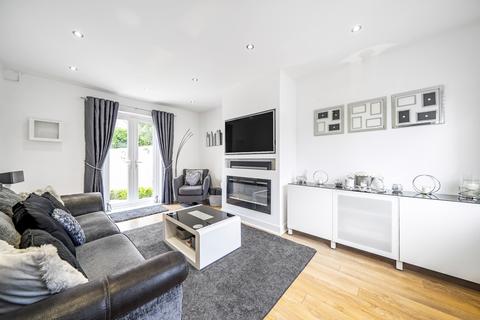20 Elmerside Road, Beckenham, BR3 4AJ