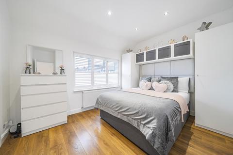 20 Elmerside Road, Beckenham, BR3 4AJ