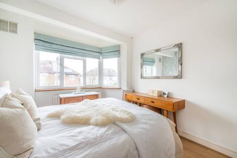 2 bedroom maisonette for sale, Heatham Park, Twickenham, TW2