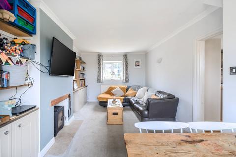 28 Coronation Road, Tetbury, GL8 8AR