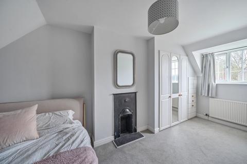 28 Coronation Road, Tetbury, GL8 8AR